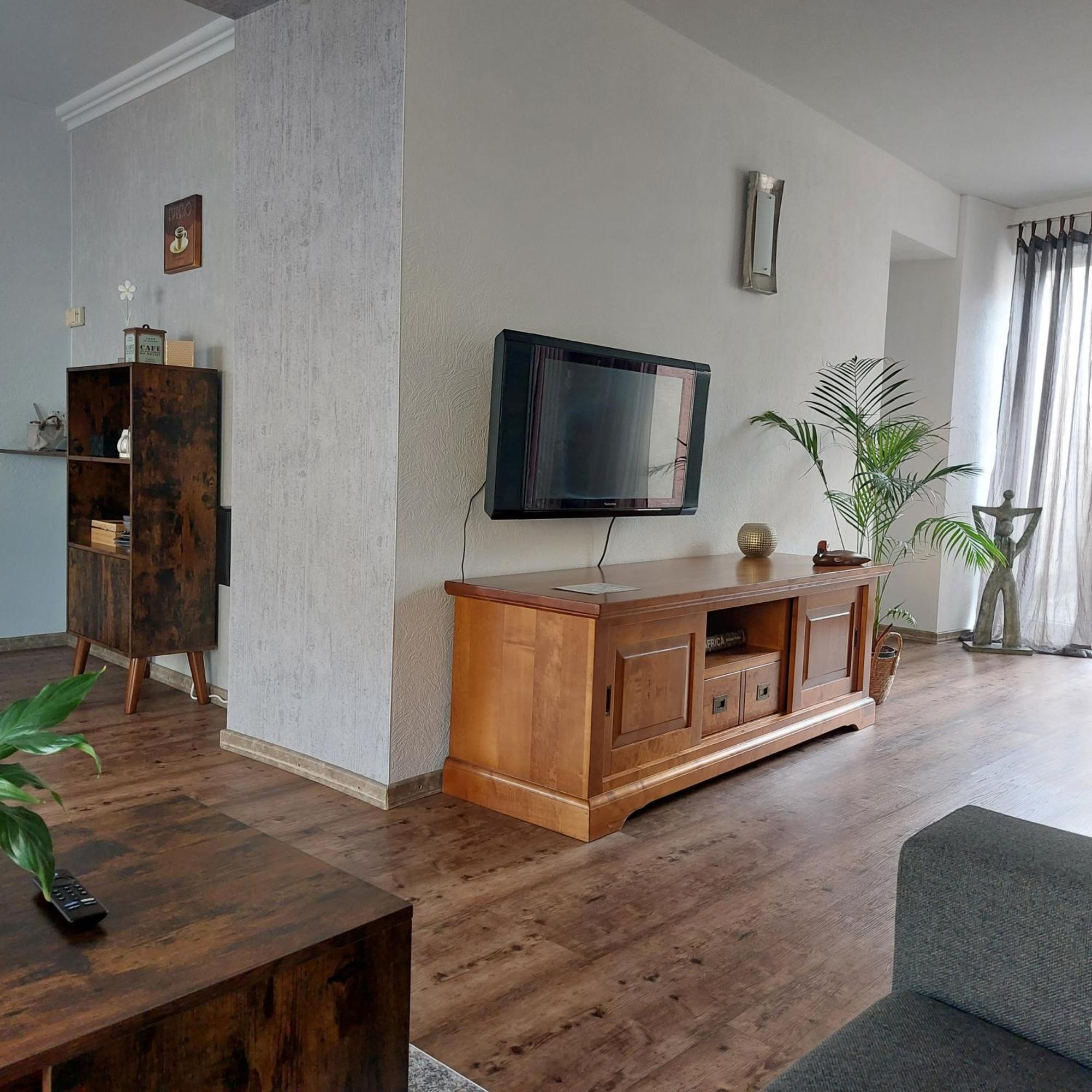 Apartament Le Cadeau Wincheringen Zewnętrze zdjęcie